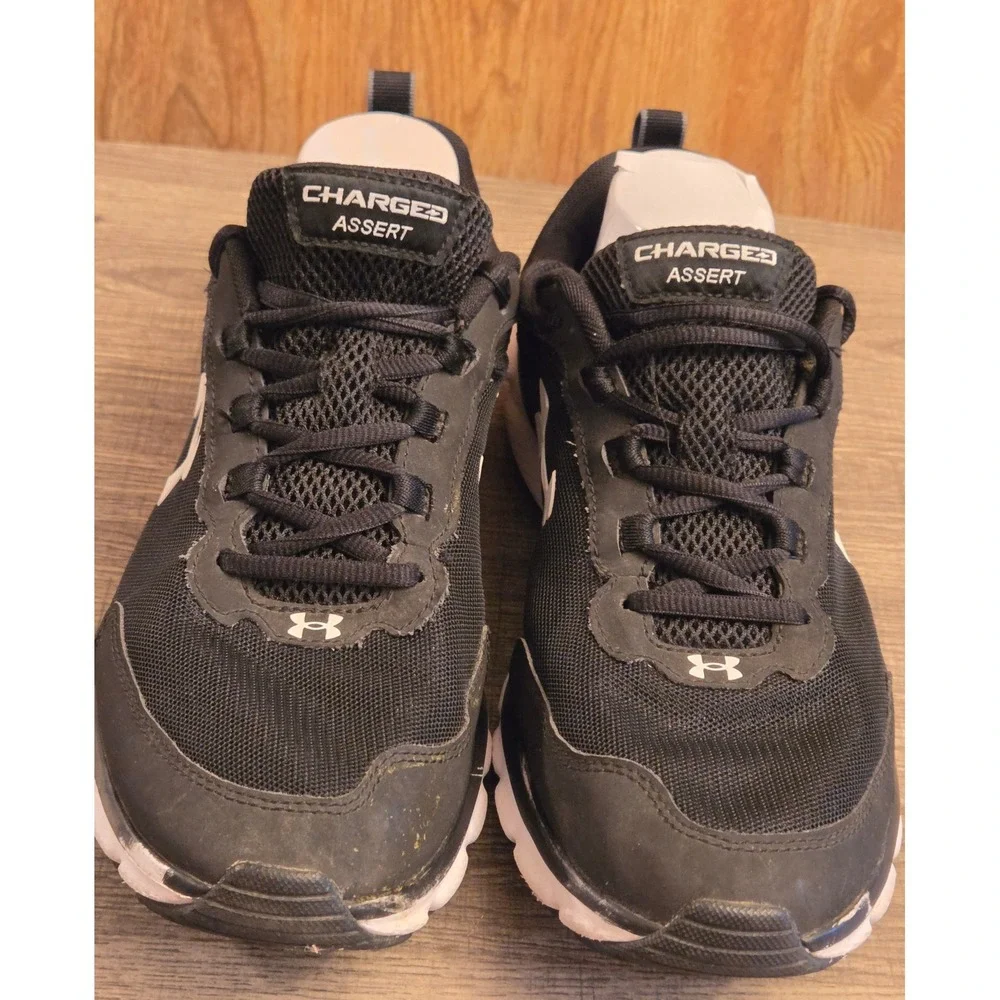 Under Armour Charged Assert 9 Athletic Running Sneakers Mens Size 11 Black White